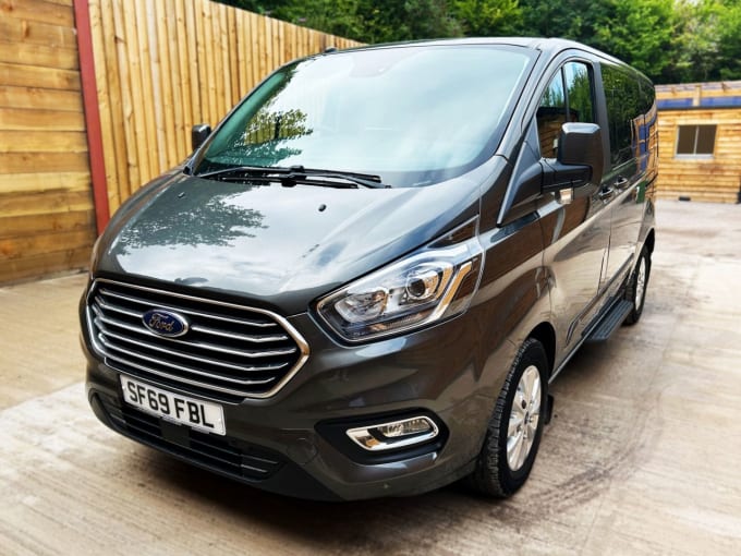 2025 Ford Tourneo Custom