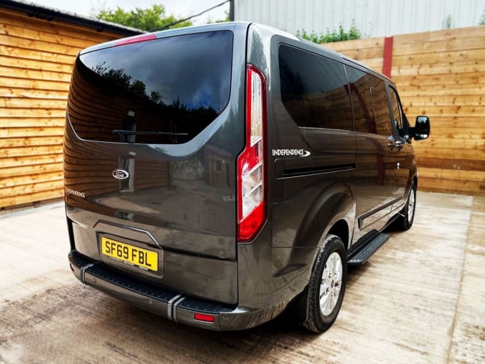2025 Ford Tourneo Custom
