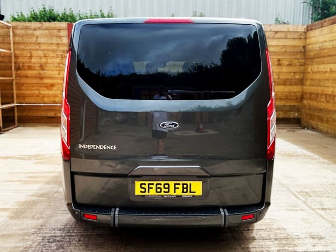 2025 Ford Tourneo Custom