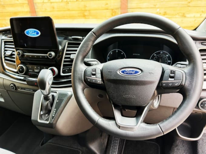 2025 Ford Tourneo Custom