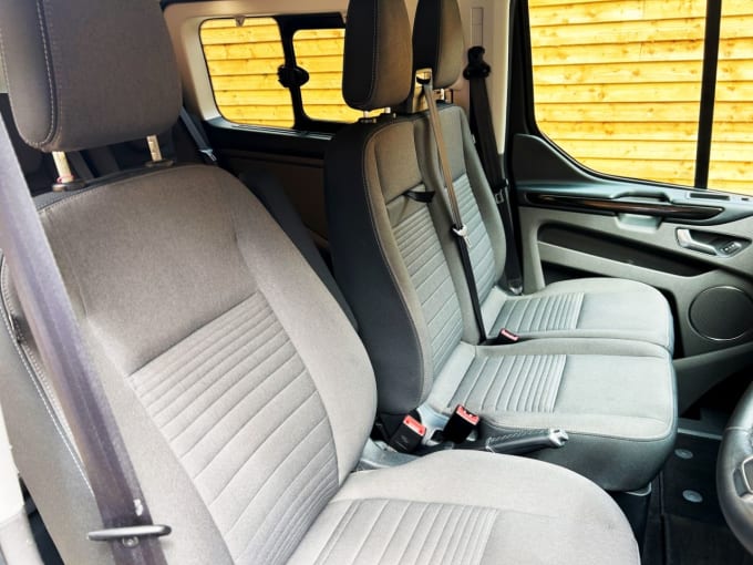 2025 Ford Tourneo Custom