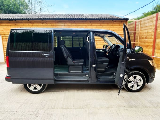 2025 Volkswagen Caravelle