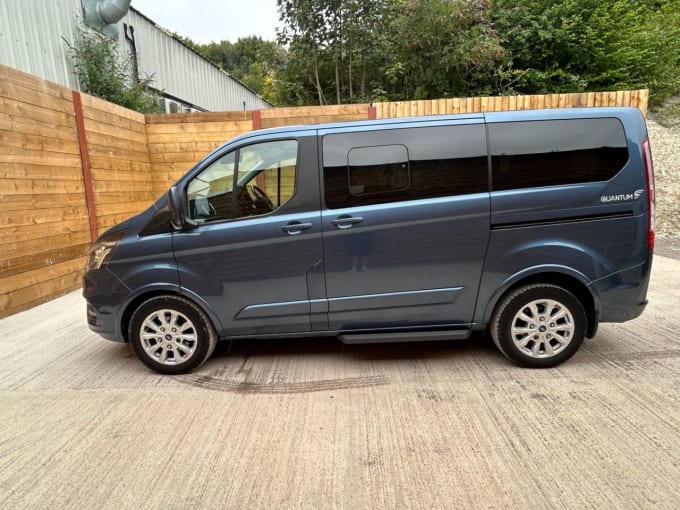 2025 Ford Tourneo Custom