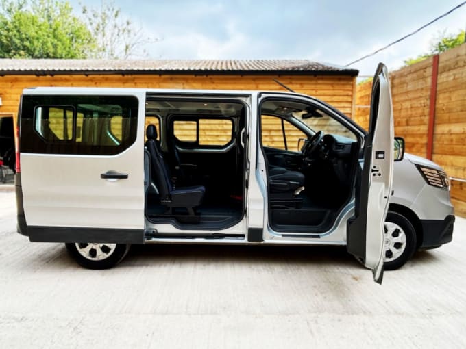 2025 Renault Trafic