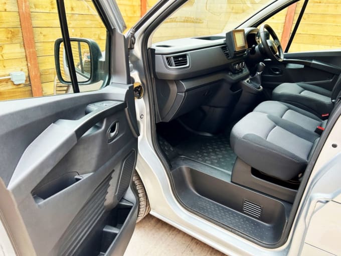2025 Renault Trafic