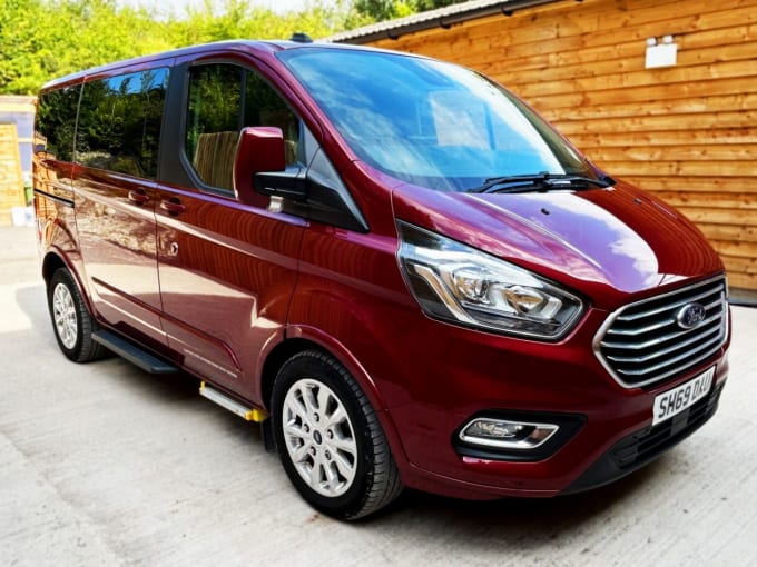 2025 Ford Tourneo Custom