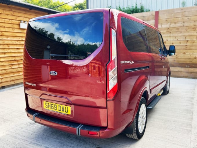 2025 Ford Tourneo Custom