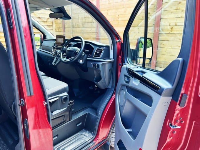 2025 Ford Tourneo Custom