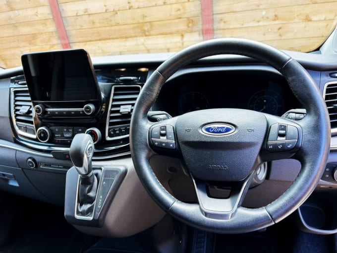2025 Ford Tourneo Custom