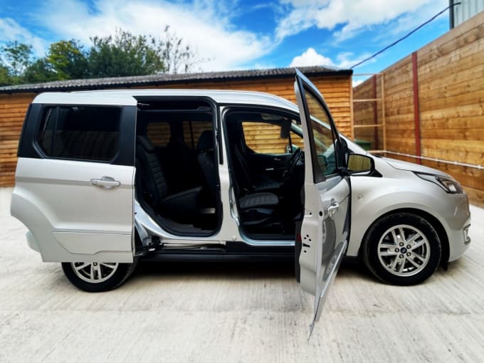 2025 Ford Tourneo Connect