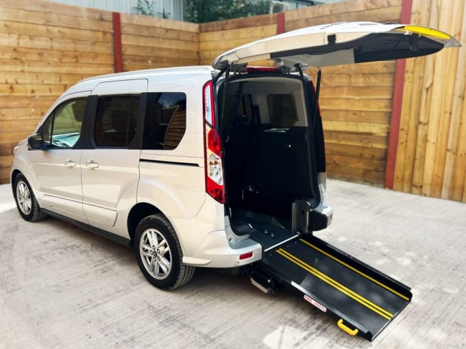 2025 Ford Tourneo Connect