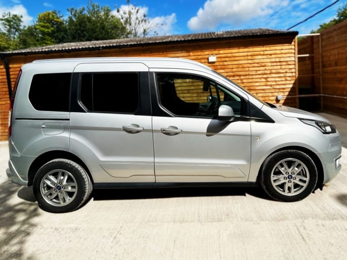 2025 Ford Tourneo Connect