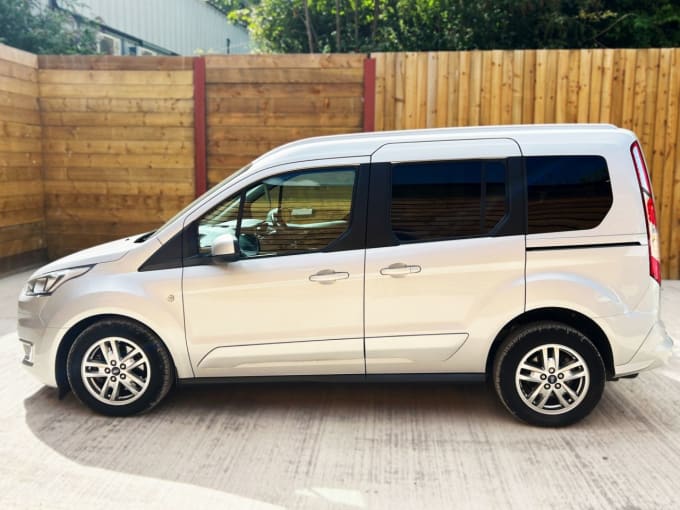 2025 Ford Tourneo Connect
