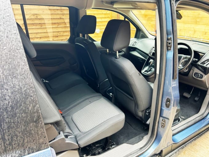 2025 Ford Grand Tourneo Connect