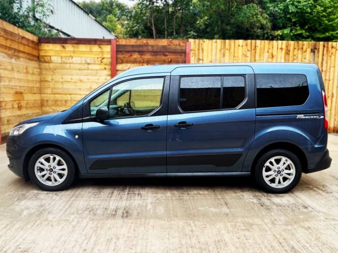 2025 Ford Grand Tourneo Connect