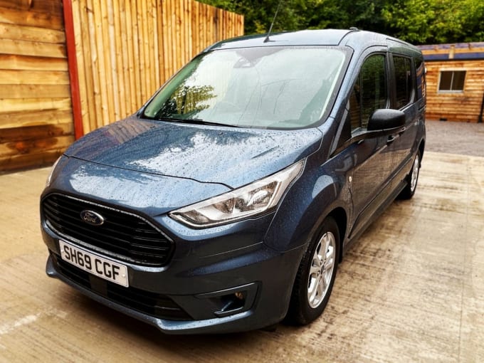 2025 Ford Grand Tourneo Connect