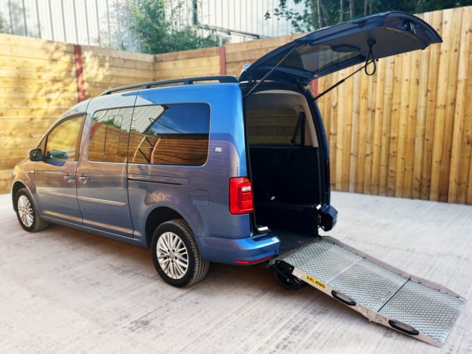 2025 Volkswagen Caddy Maxi Life