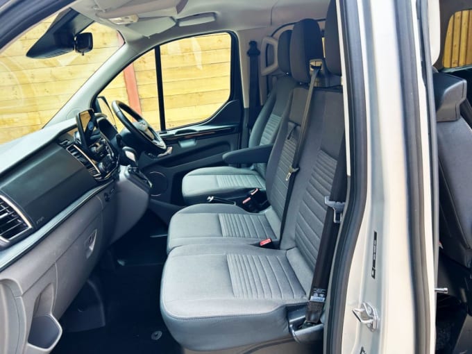 2025 Ford Tourneo Custom