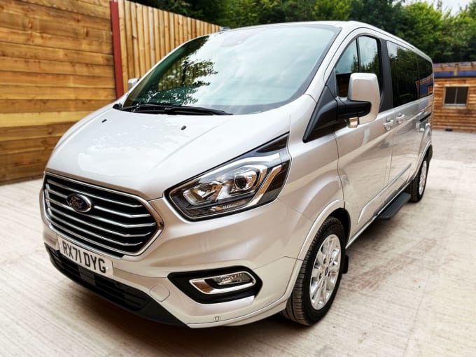 2025 Ford Tourneo Custom