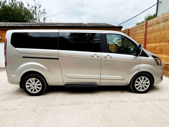2025 Ford Tourneo Custom