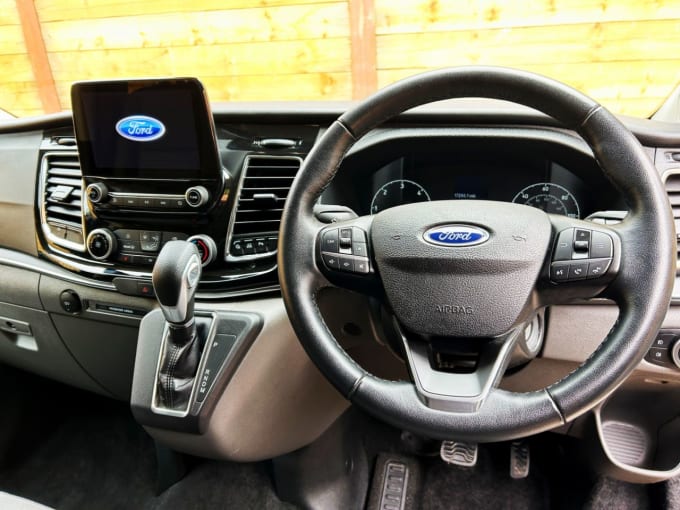 2025 Ford Tourneo Custom