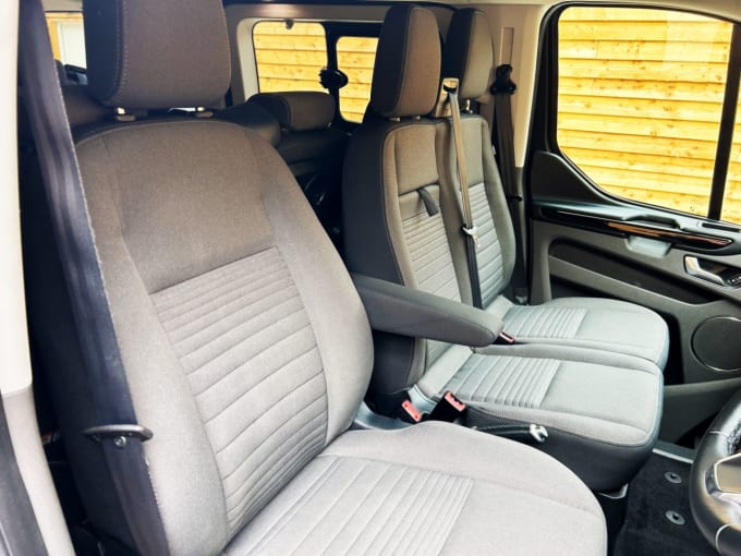 2025 Ford Tourneo Custom