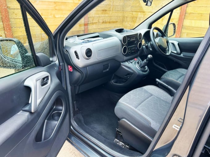 2025 Peugeot Partner Tepee