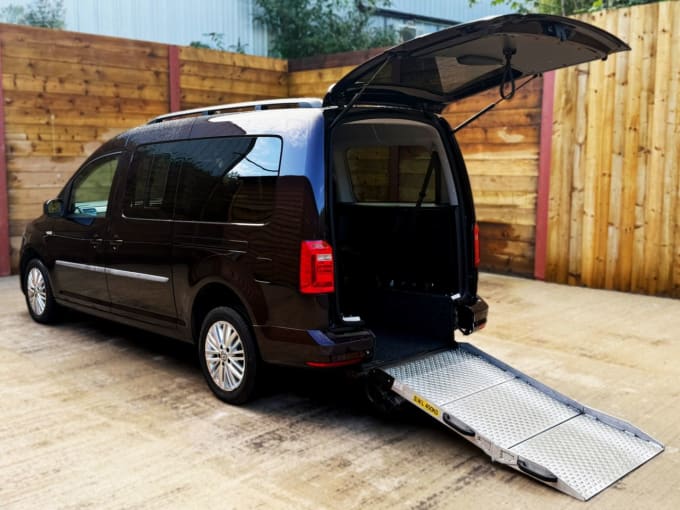 2025 Volkswagen Caddy Maxi Life