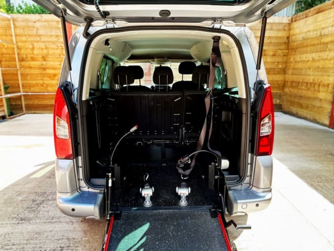 2018 Peugeot Partner Tepee