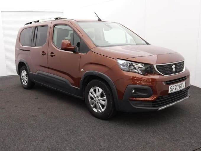 2025 Peugeot Rifter