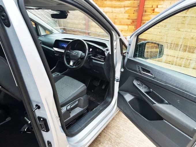 2023 Ford Grand Tourneo Connect