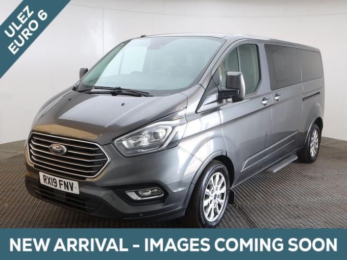 2025 Ford Tourneo Custom