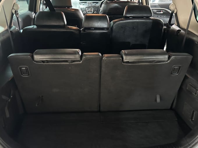 2025 Mazda Mazda5