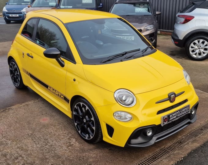 2025 Abarth 595