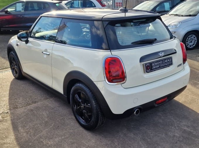 2025 Mini Hatch