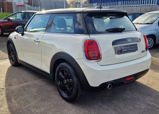 2025 Mini Hatch