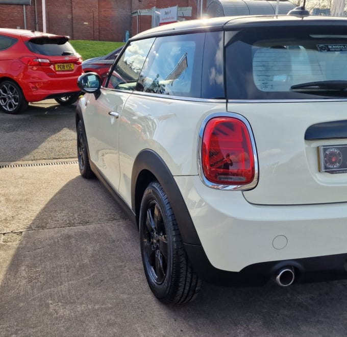 2025 Mini Hatch