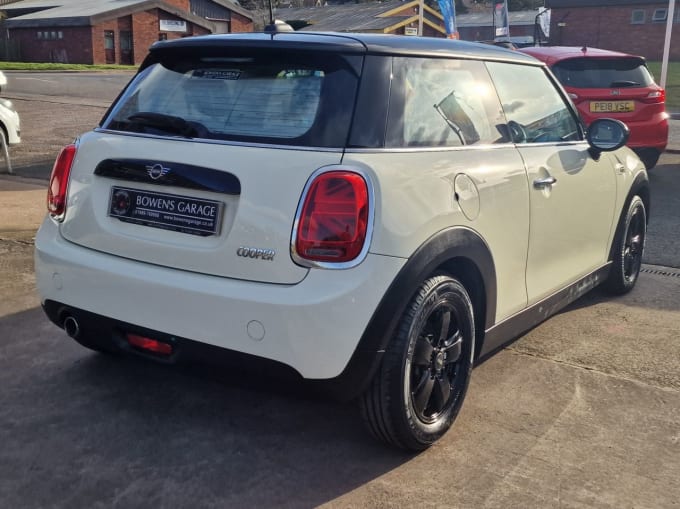 2025 Mini Hatch