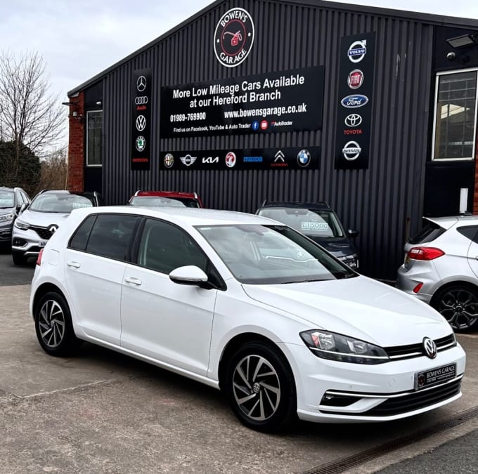 2025 Volkswagen Golf