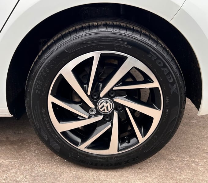 2025 Volkswagen Golf