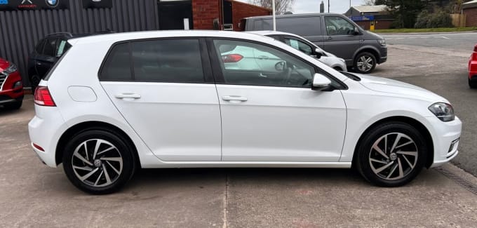 2025 Volkswagen Golf