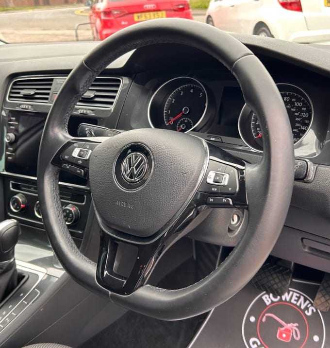 2025 Volkswagen Golf