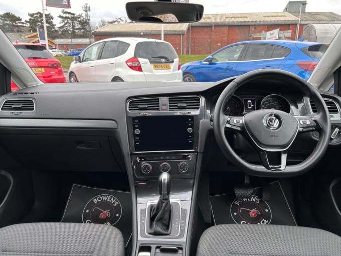 2025 Volkswagen Golf
