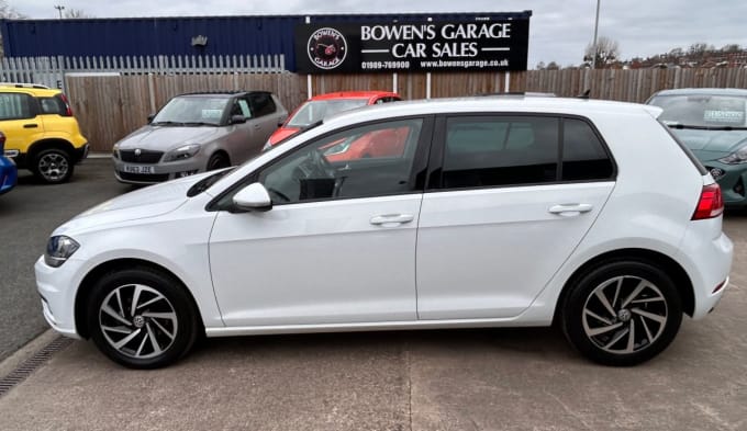 2025 Volkswagen Golf