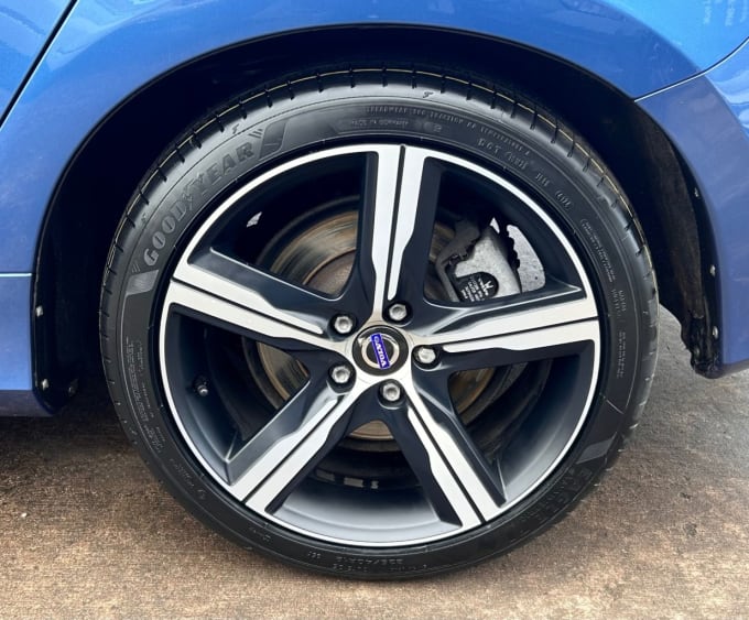 2025 Volvo S60