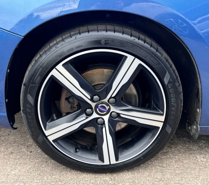 2025 Volvo S60