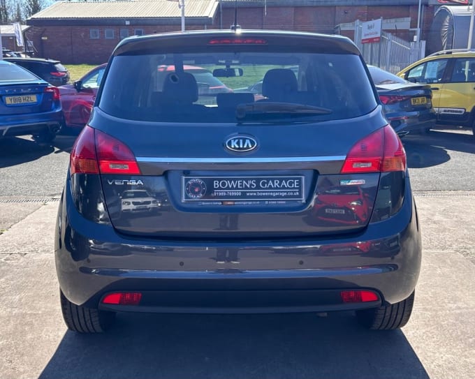2025 Kia Venga