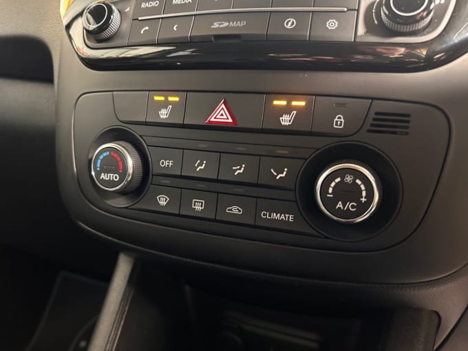 2025 Kia Venga