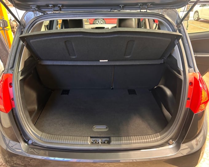 2025 Kia Venga