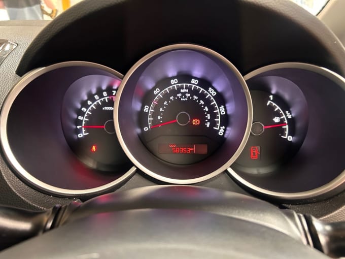 2025 Kia Venga